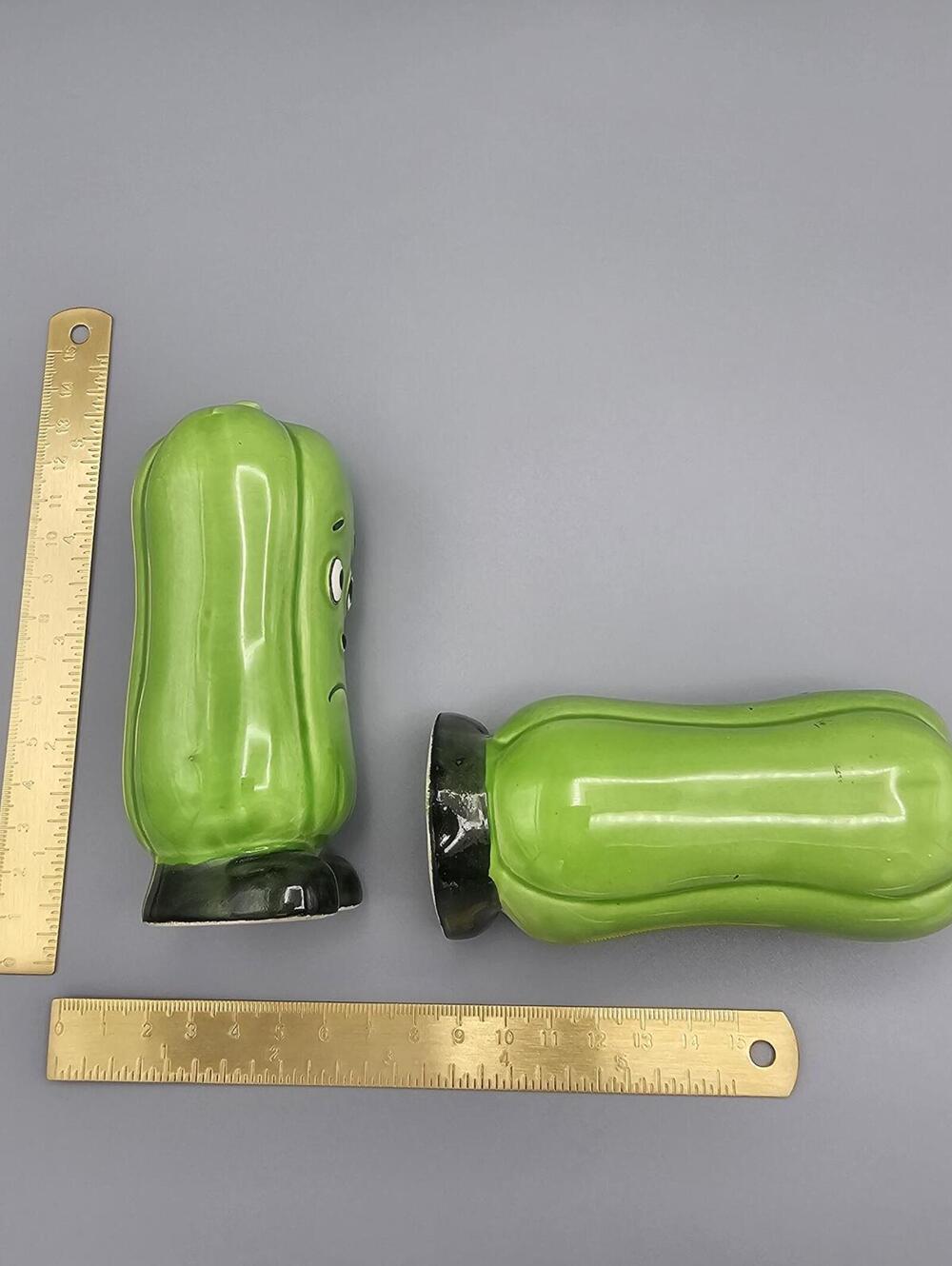 Vintage Ceramic Pickle Pepper Salt and Pepper Shakers Pair - Picture 5 of 5